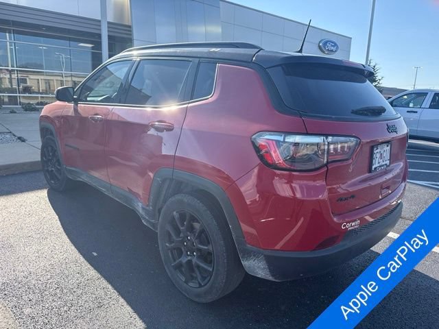 Used 2023 Jeep Compass Latitude AWD/4WD image 3