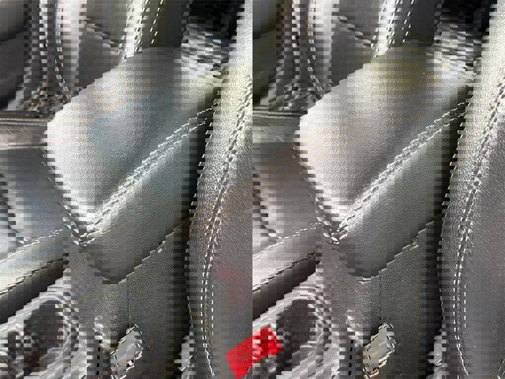 Used 2018 Jeep Wrangler Unlimited Sahara image 17