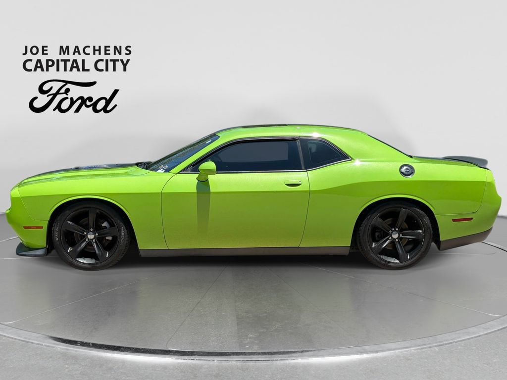 Used 2015 Dodge Challenger R/T RWD image 8