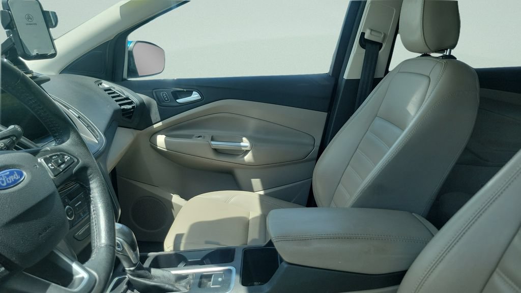 Used 2019 Ford Escape SEL FWD image 5