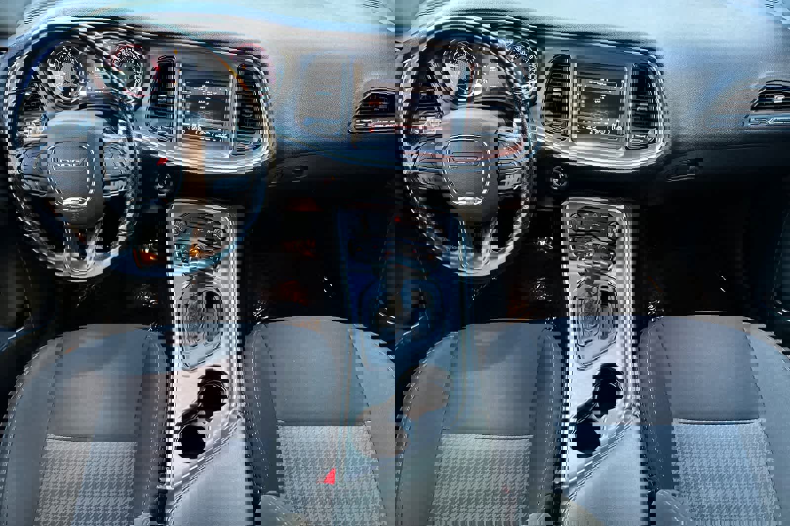 Used 2020 Dodge Challenger R/T image 3