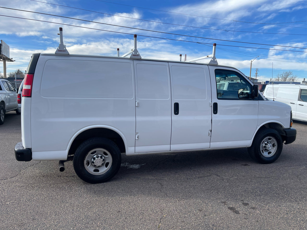 Used 2015 Chevrolet Express 2500 image 12