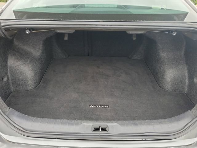 Used 2024 Nissan Altima 2.5 SV image 11