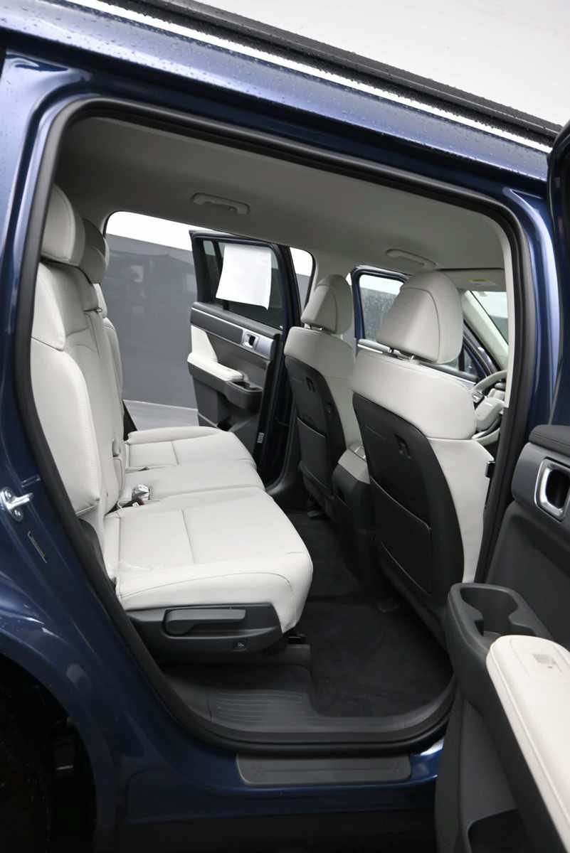 New 2027 Hyundai Santa Fe SEL AWD/4WD image 15