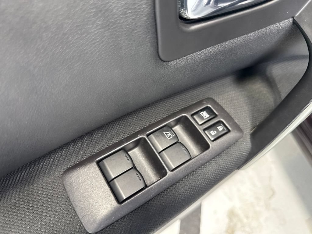 Used 2013 Nissan Rogue SV w/ Premium Pkg AWD/4WD image 13