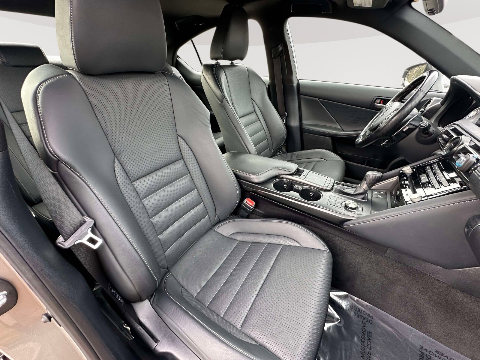 Used 2023 Lexus IS 500 image 29