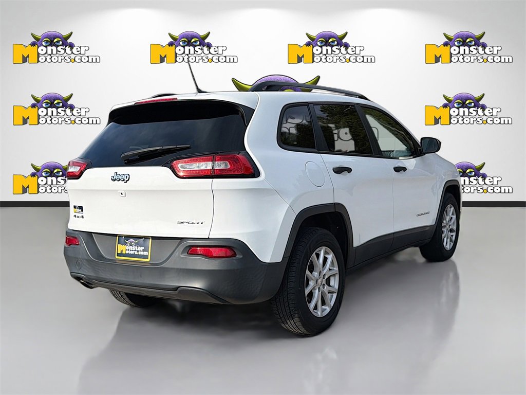 Used 2017 Jeep Cherokee Sport image 5