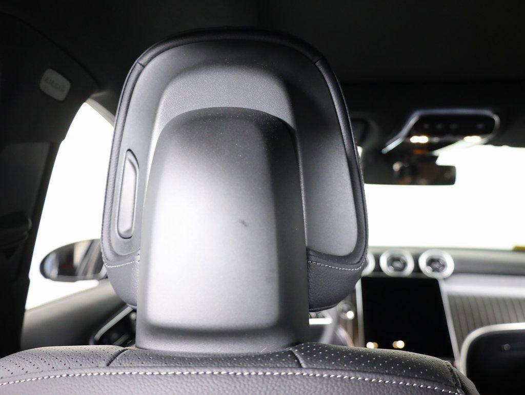 Certified 2026 Mercedes-Benz GLC 300 GLC 300 image 32