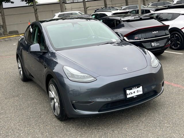 Used 2023 Tesla Model Y Long Range AWD/4WD image 5