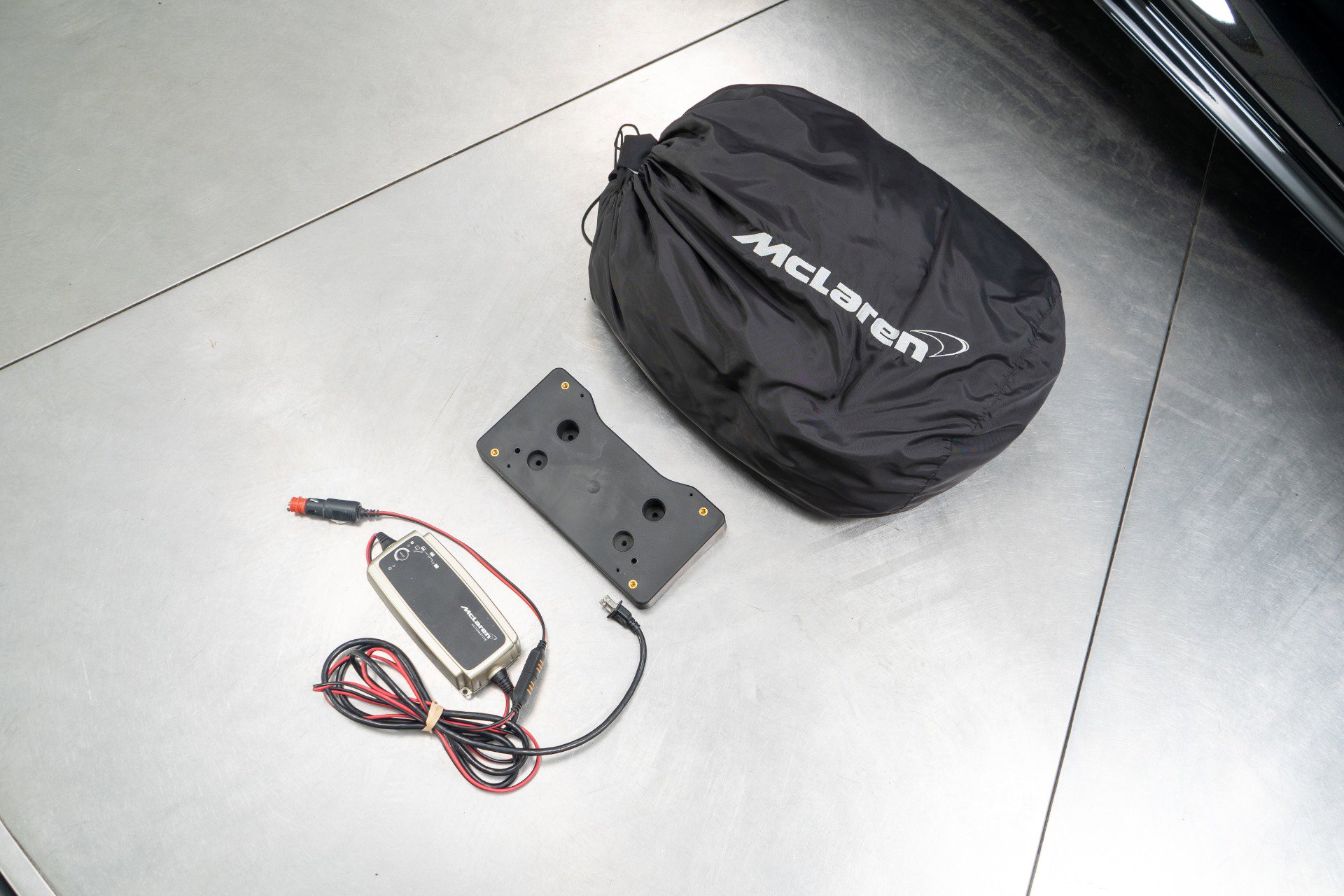 Used 2022 McLaren GT image 36