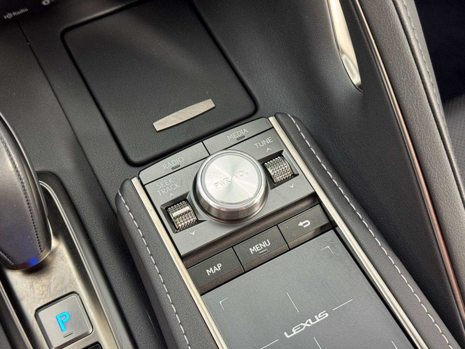 Used 2023 Lexus LC 500 Convertible image 34