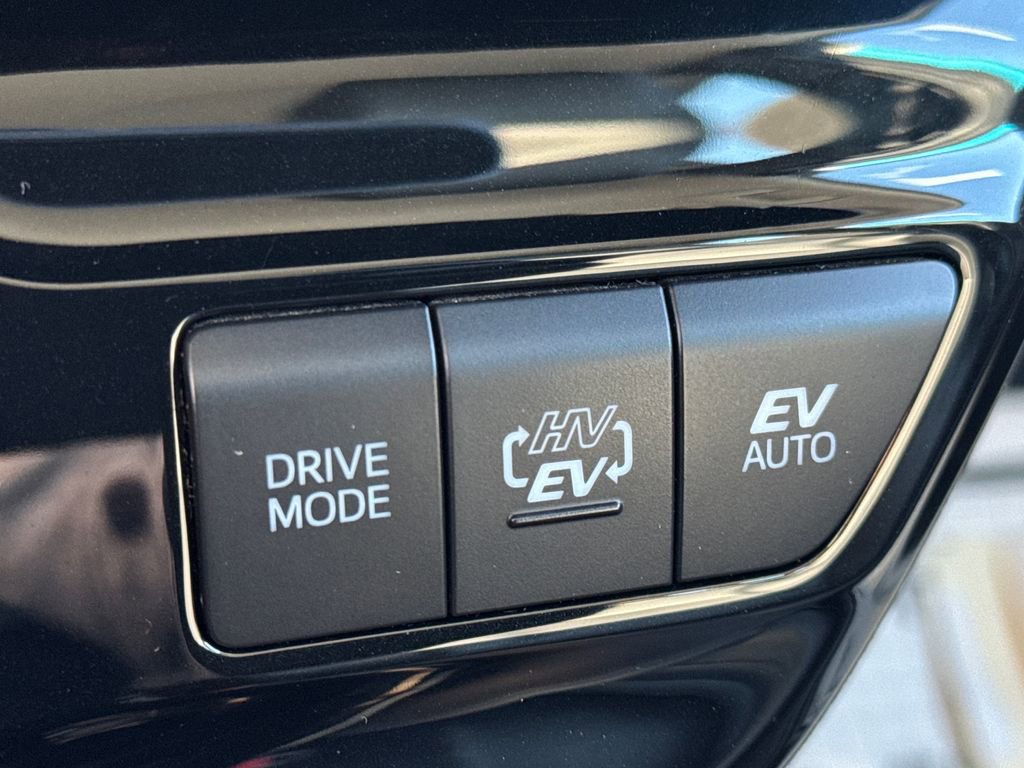 Used 2020 Toyota Prius Prime XLE image 35