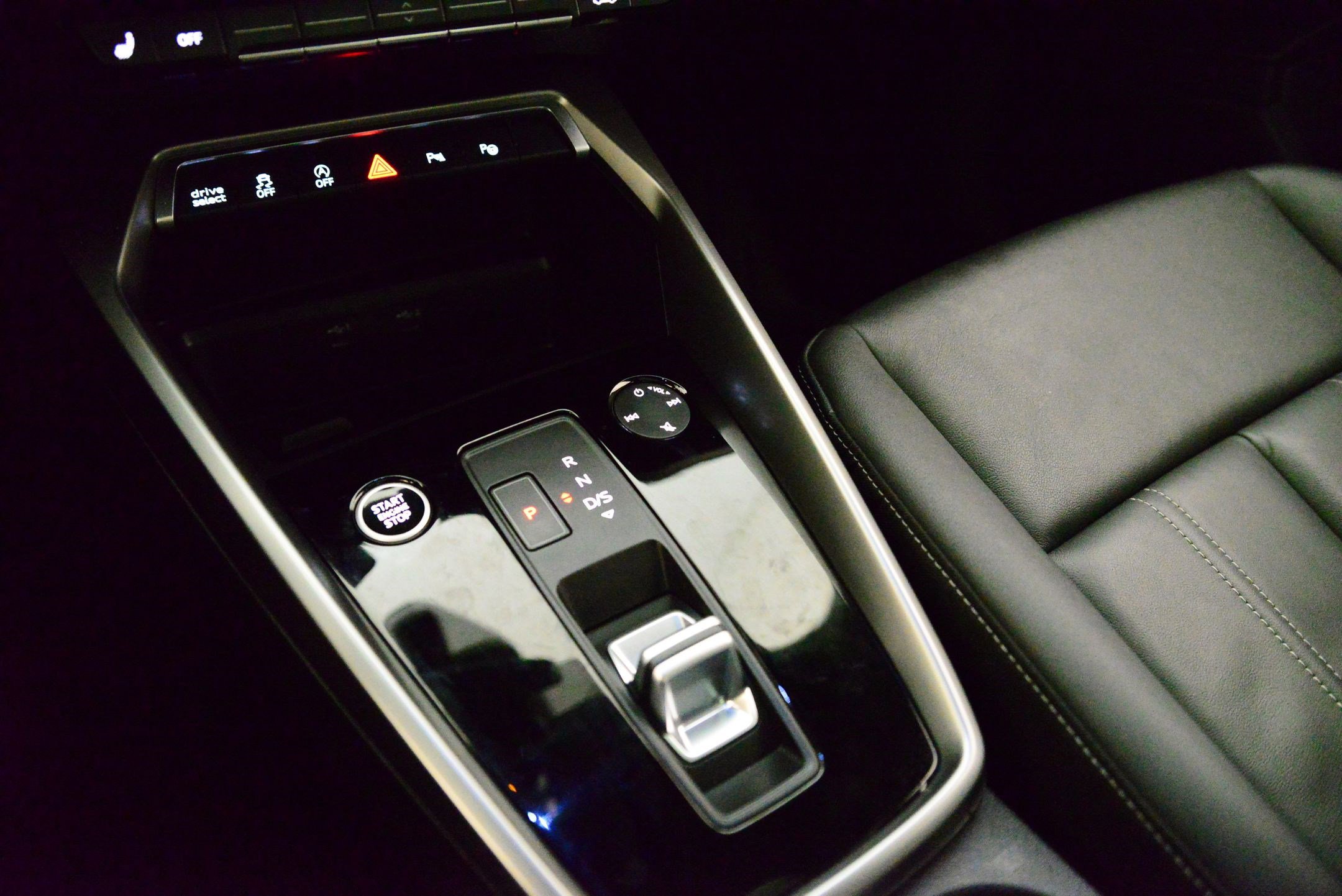 Used 2023 Audi A3 2.0T Premium w/ Convenience Package image 16