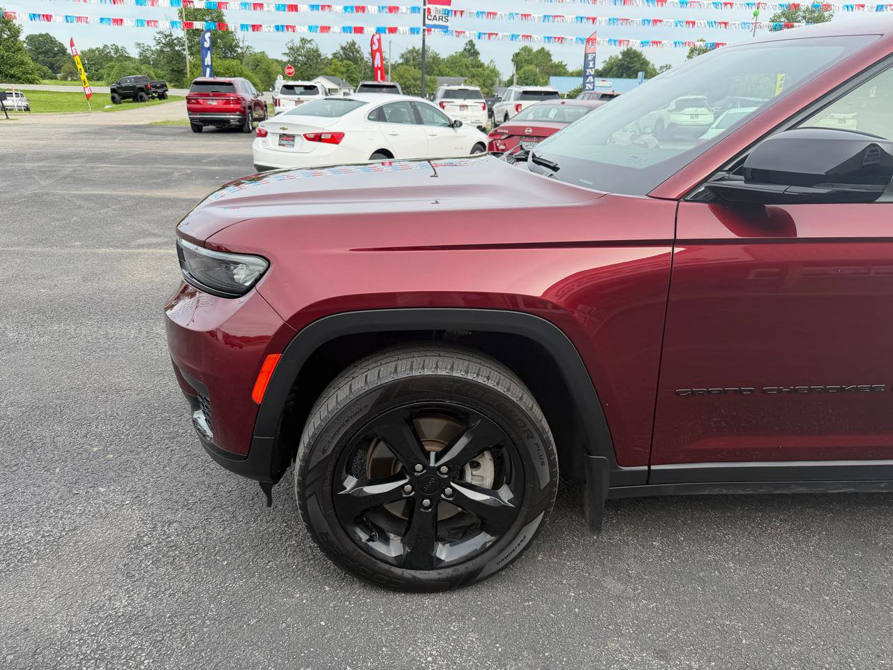 Used 2021 Jeep Grand Cherokee L Laredo AWD/4WD image 11