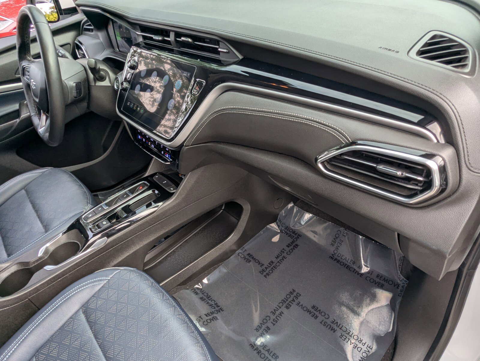 Used 2022 Chevrolet Bolt EUV LT w/ Convenience Package FWD image 19