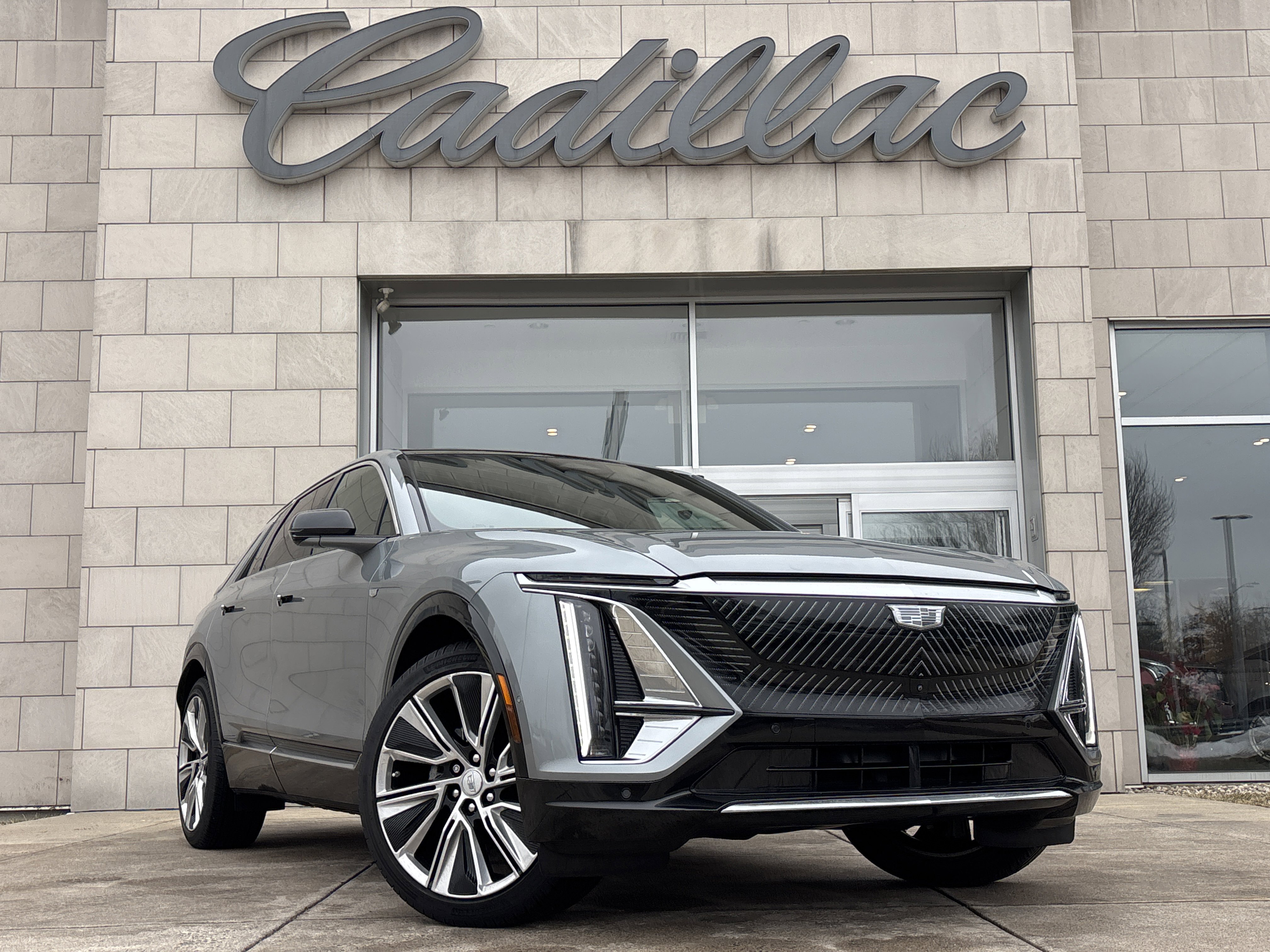 Used 2024 Cadillac Lyriq Luxury w/ LPO, Floor Liner Package image 1