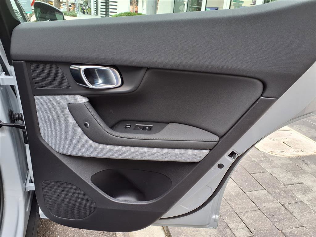 Used 2023 Polestar Polestar 2 image 14