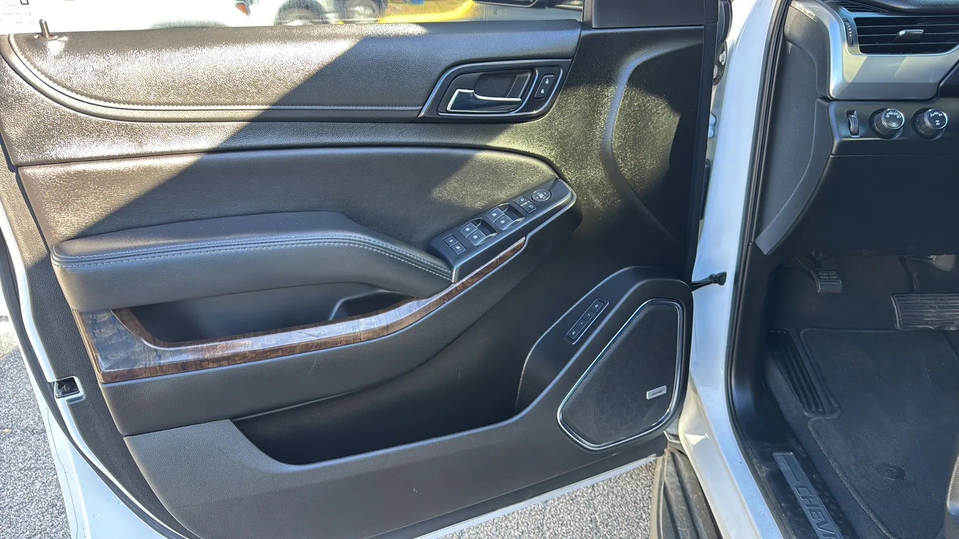 Used 2019 Chevrolet Tahoe LT AWD/4WD image 21