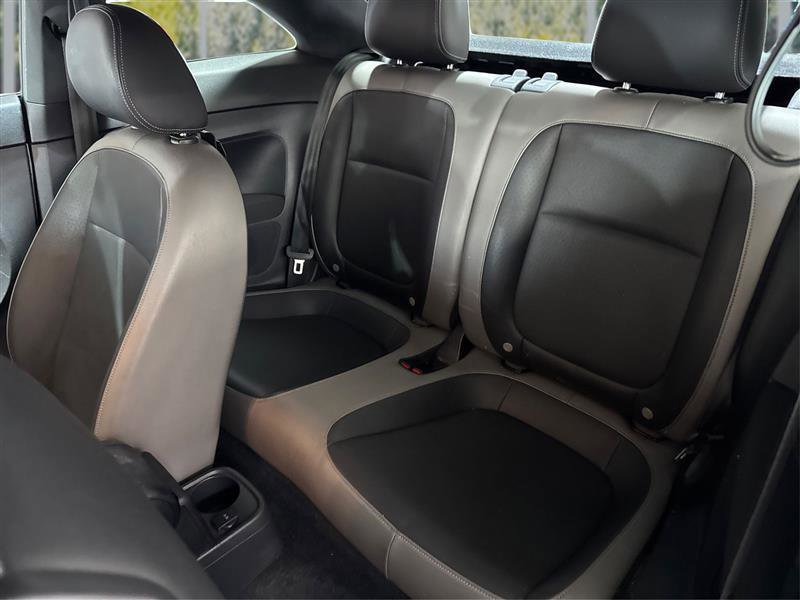 Used 2015 Volkswagen Beetle 1.8T image 10