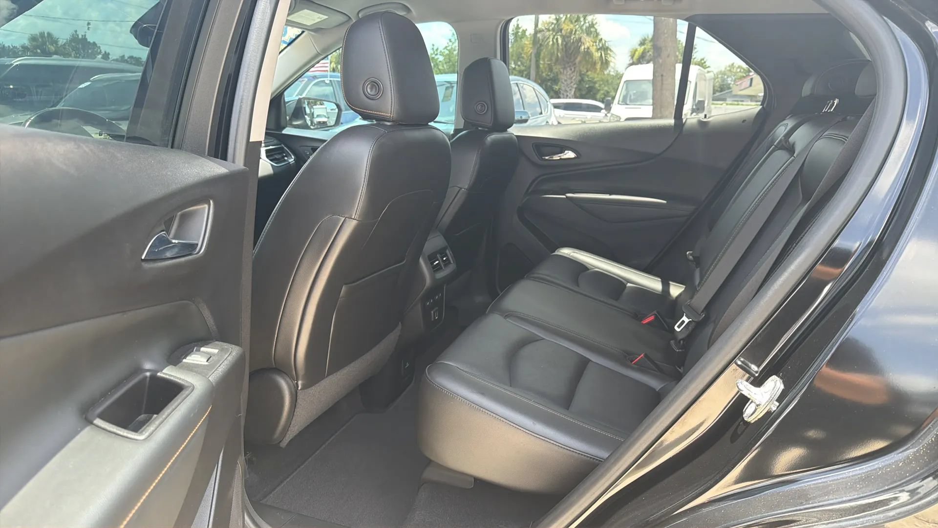 Used 2020 Chevrolet Equinox Premier FWD image 20