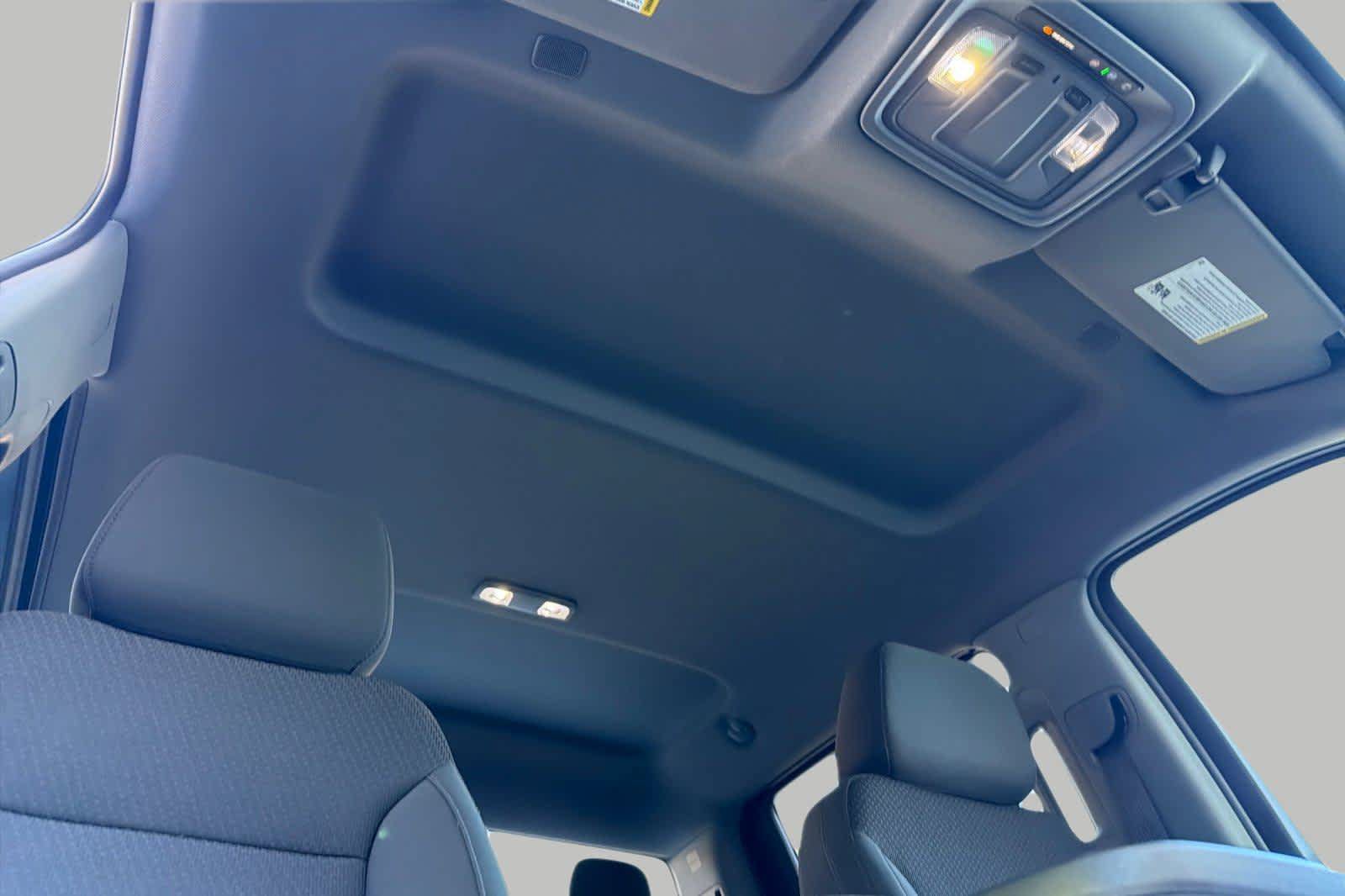 Used 2021 Chevrolet Silverado 1500 Custom AWD/4WD image 18