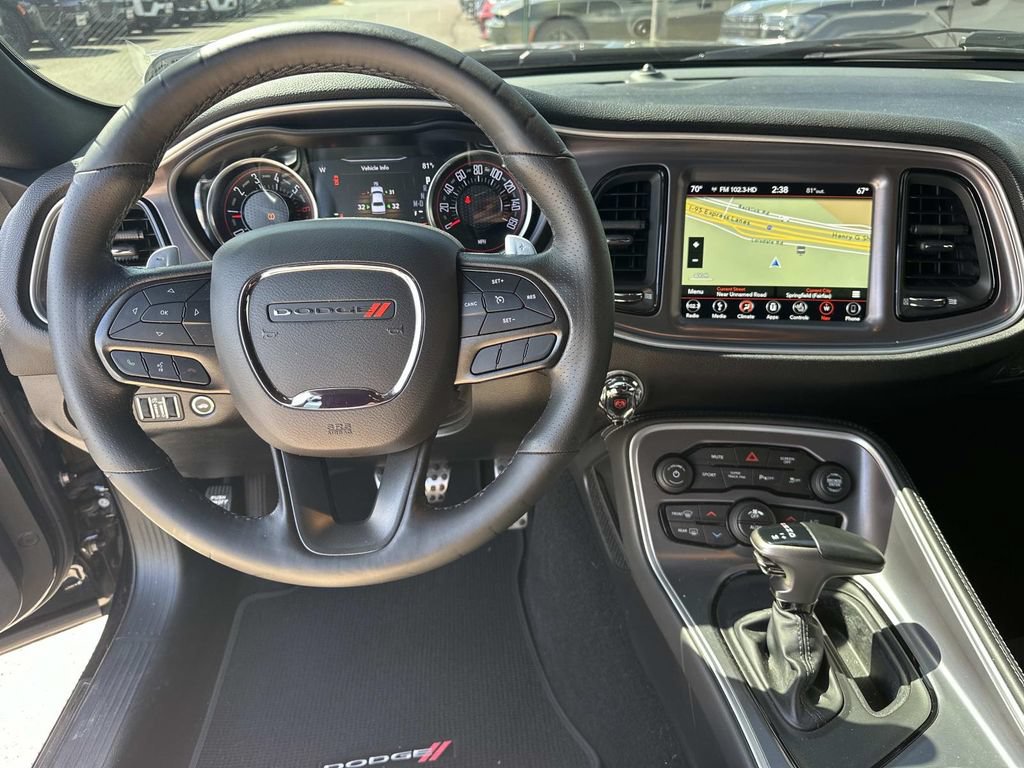 Used 2019 Dodge Challenger R/T w/ Cold Weather Group RWD image 18