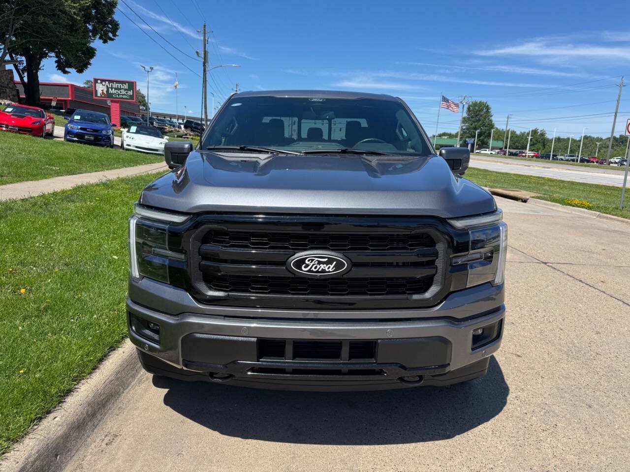 Used 2025 Ford F150 Lariat AWD/4WD image 8