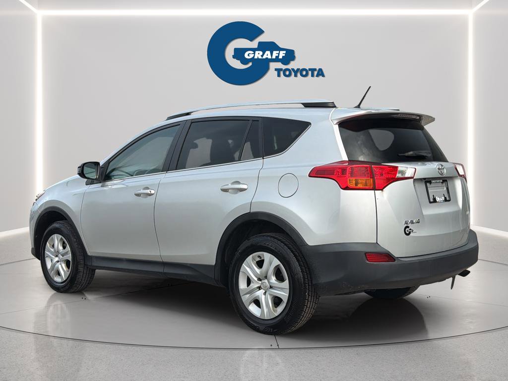 Used 2015 Toyota RAV4 LE image 4