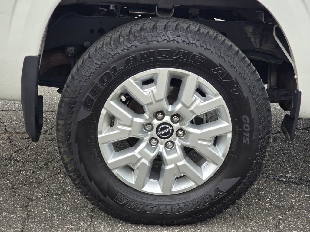 Used 2024 Nissan Frontier SV AWD/4WD image 21