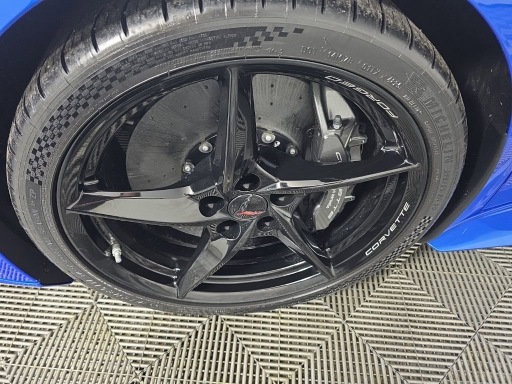 New 2026 Chevrolet Corvette E-Ray image 9