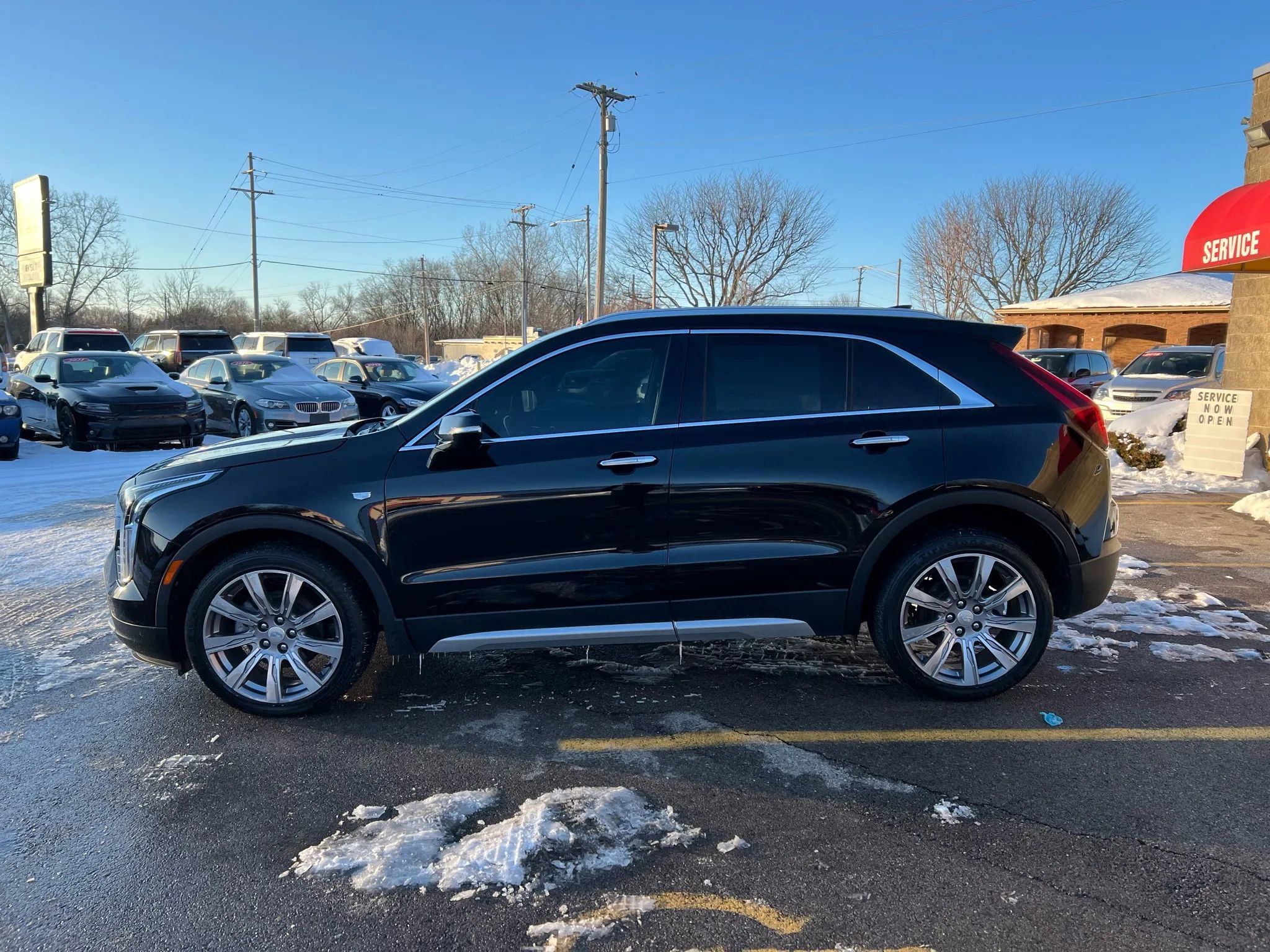 Used 2021 Cadillac XT4 Premium Luxury w/ Cold Weather Package image 8