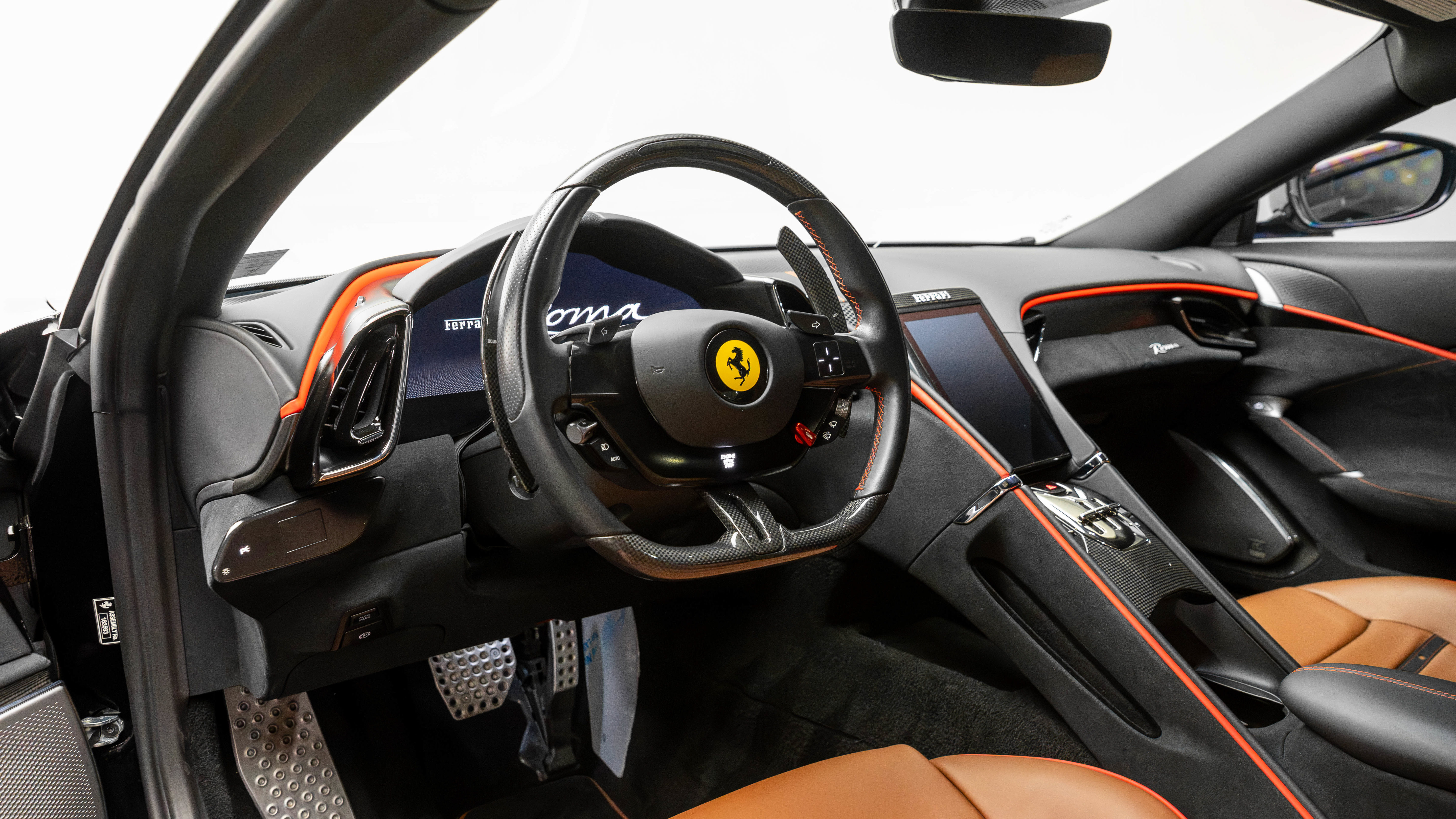 Used 2021 Ferrari Roma RWD image 4