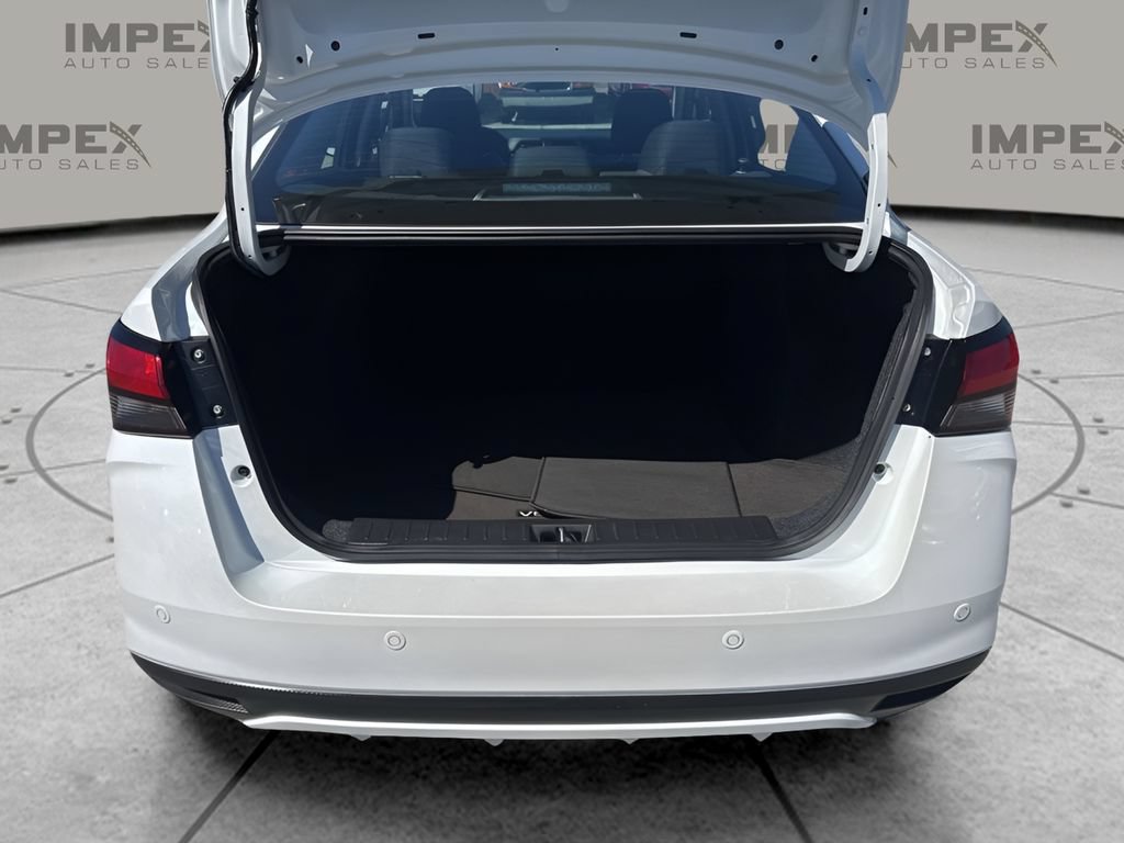 Used 2025 Nissan Versa SV FWD image 25