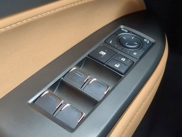 Used 2025 Lexus NX 250 FWD w/ Accessory Package (Z2) image 28
