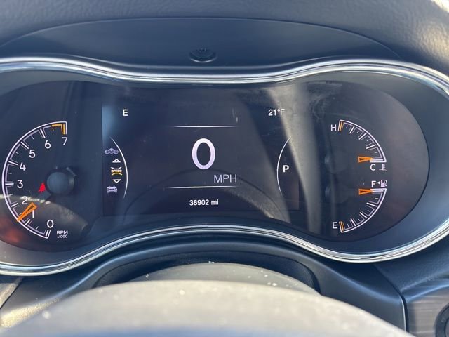 Used 2019 Jeep Grand Cherokee Limited image 11