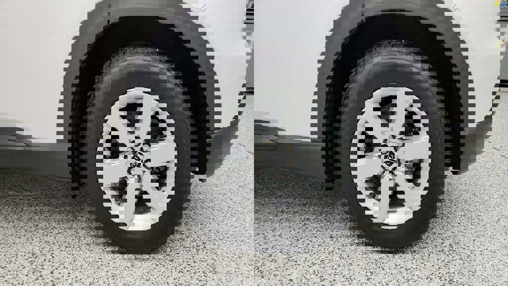 Used 2025 Honda Prologue EX image 9