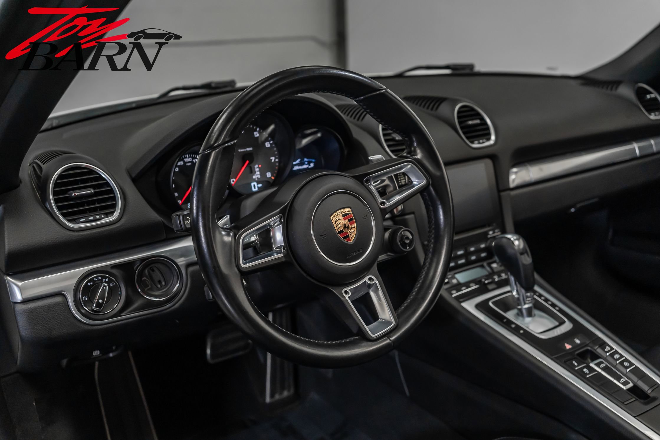 Used 2017 Porsche 718 Boxster S image 32