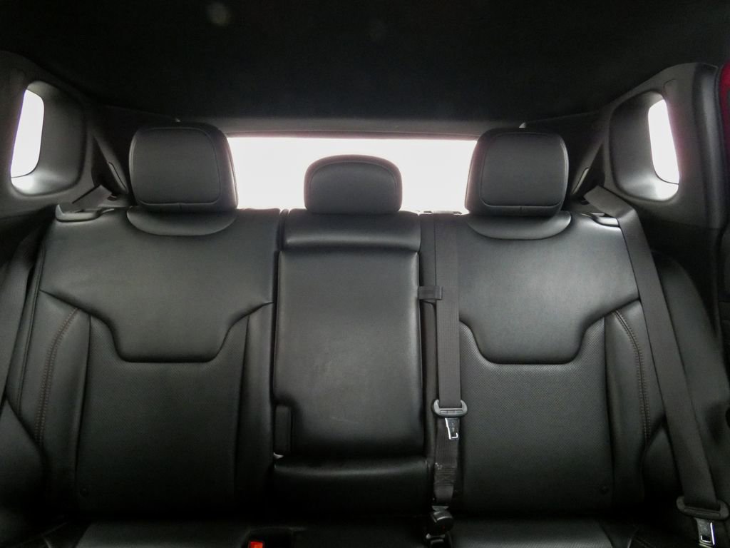 Used 2023 Jeep Compass Limited image 31