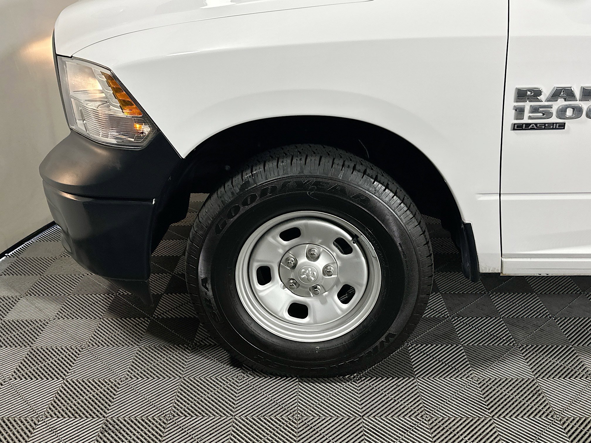 Used 2023 RAM 1500 Tradesman image 11