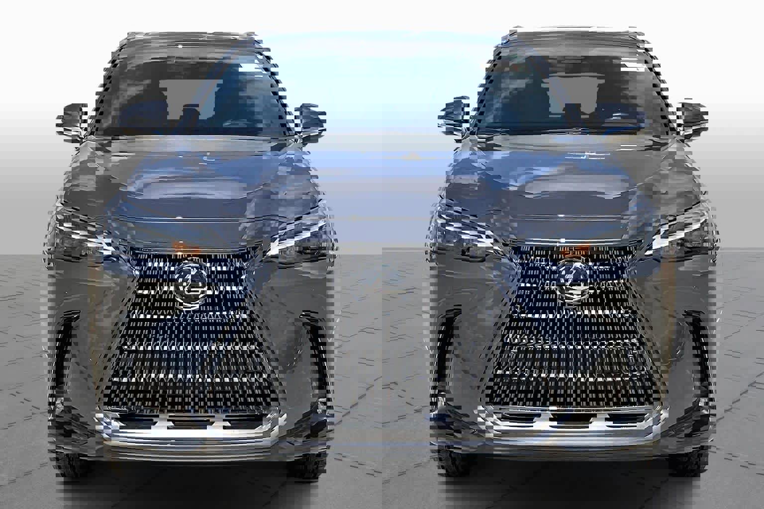 Used 2025 Lexus NX 250 FWD w/ Accessory Package (Z1) image 4