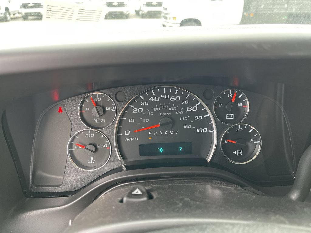 New 2026 Chevrolet Express 2500 w/ Driver Convenience Package RWD image 9