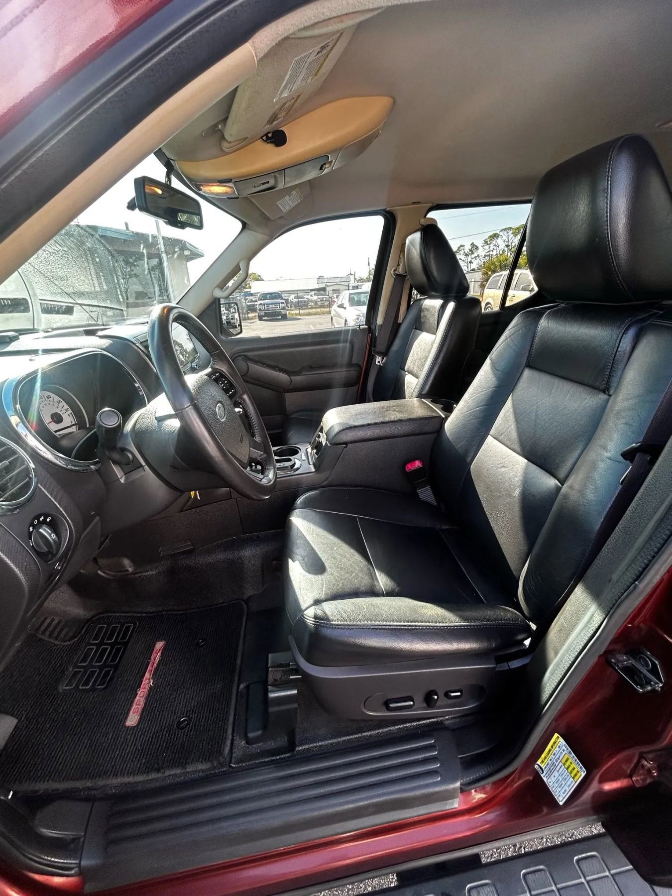 Used 2010 Ford Explorer Sport Trac Limited image 28