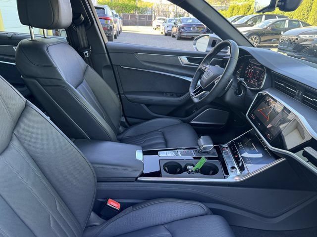 Certified 2022 Audi RS 6 AWD/4WD image 31