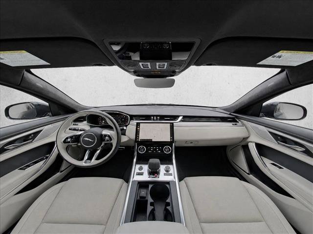 Used 2024 Jaguar XF R-Dynamic SE AWD/4WD image 18