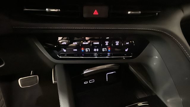 Used 2023 Buick Envision Preferred w/ Sport Touring Package AWD/4WD image 22