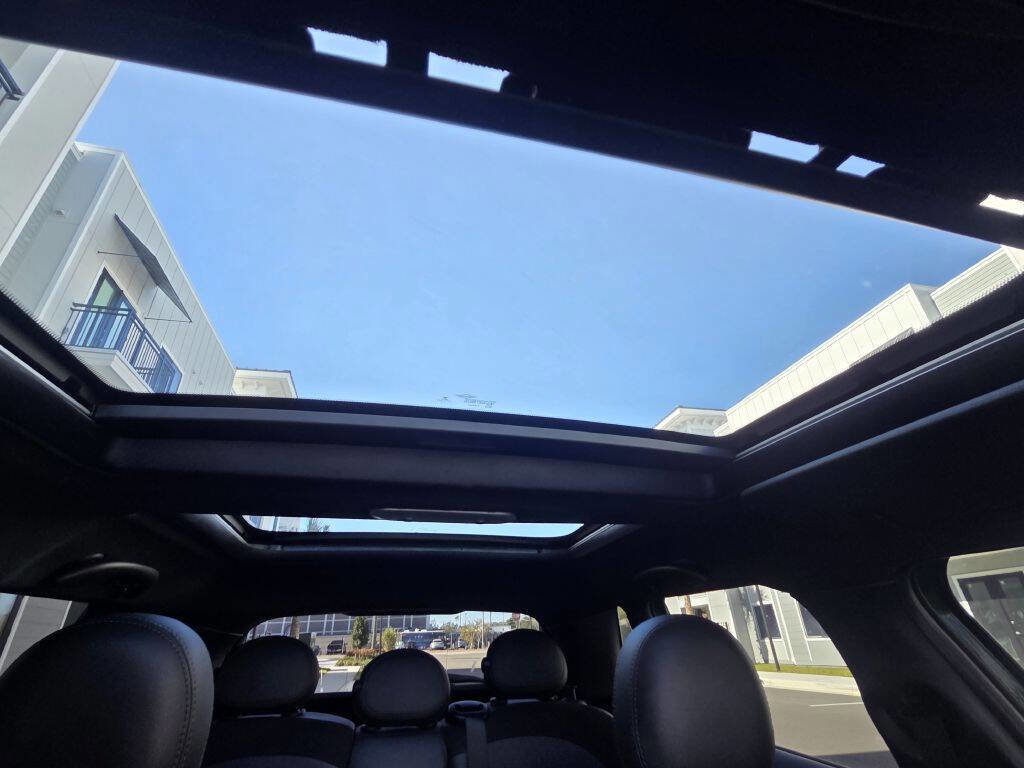 Used 2020 MINI Cooper S image 19