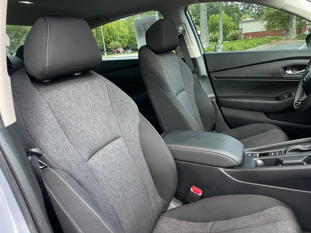 Certified 2025 Honda Accord SE image 27