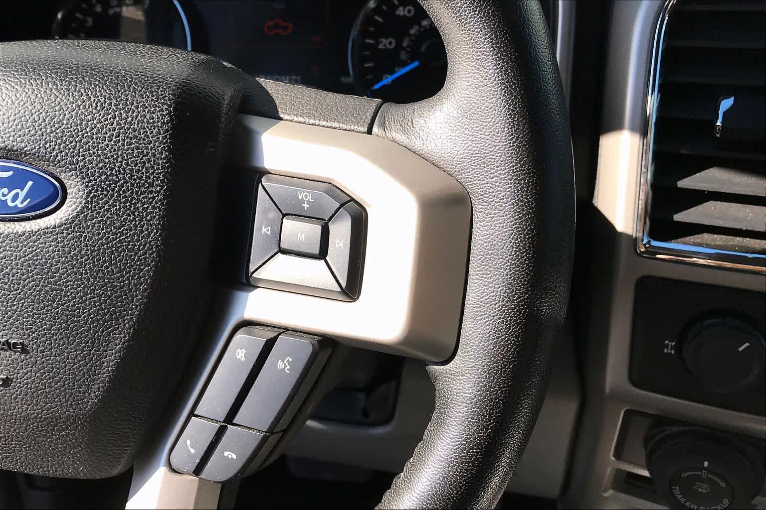 Used 2017 Ford F150 Lariat RWD image 23
