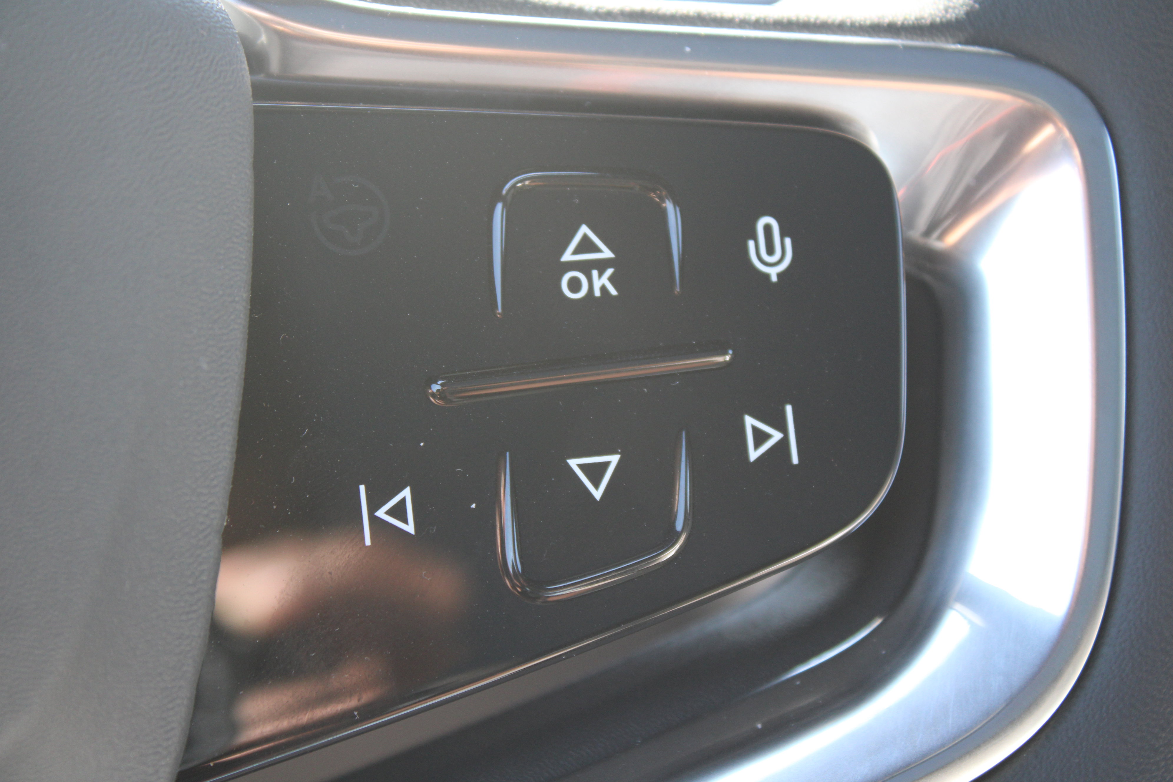 New 2025 Volvo EX90 Ultra image 17