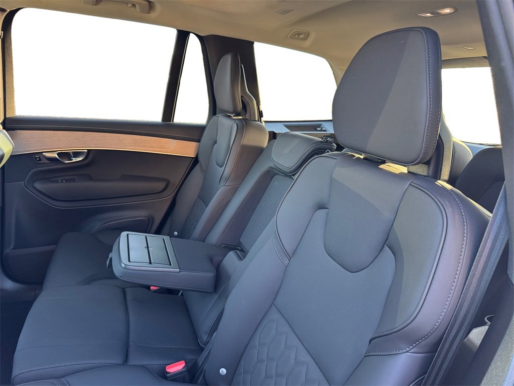 Certified 2025 Volvo XC90 B5 Plus image 23